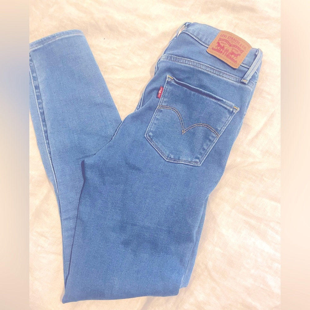 720 High Rise super skinny Levi’s